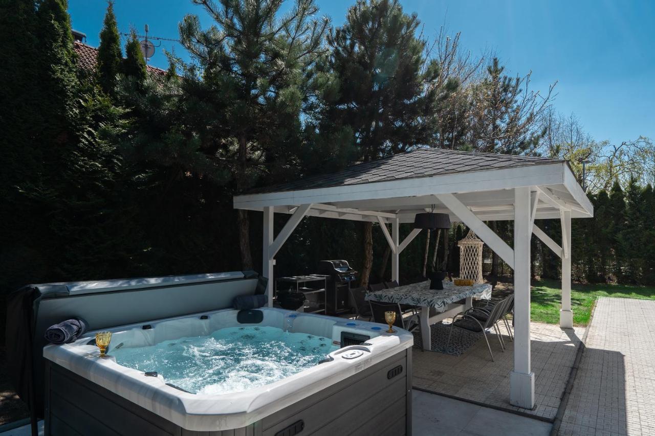 Serenity Prague Villa With Garden Jacuzzi 外观 照片